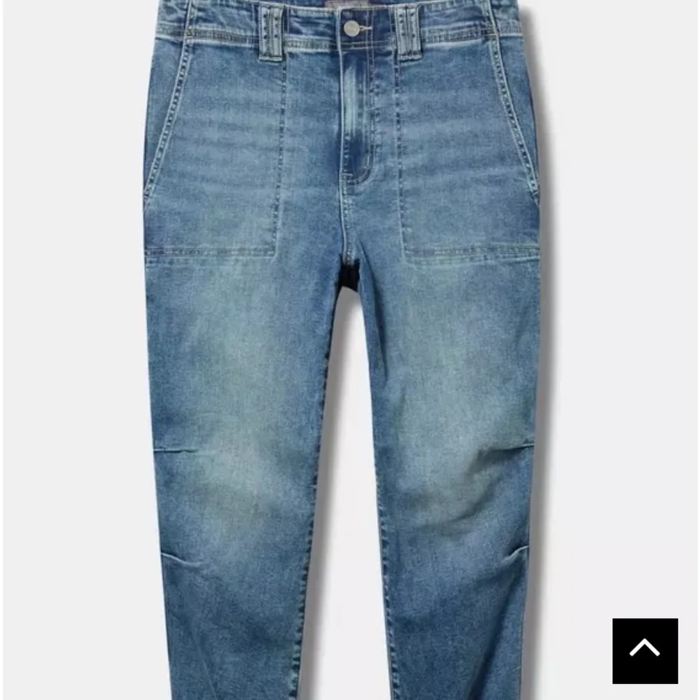 Torrid Soft Light Wash Denim Jogger Jeans - Women - Picture 3 of 11